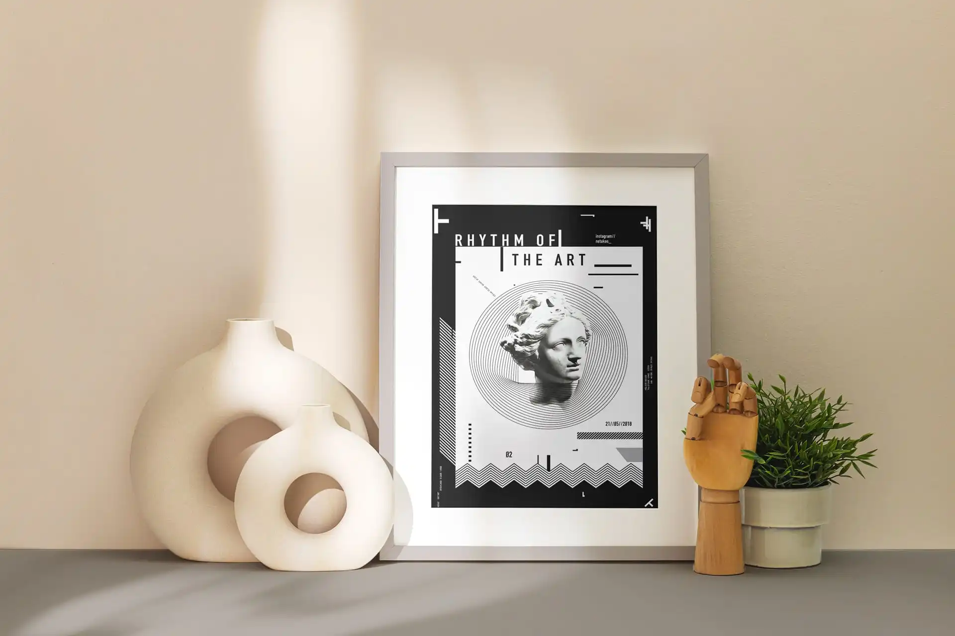 Poster design με δυναμική σύνθεση και οπτική ταυτότητα από το Square Studio